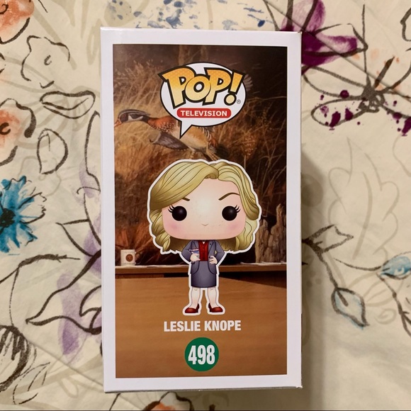 💛 Original Leslie Knope Parks and Rec Funko Pop Figure - Picture 3 of 7